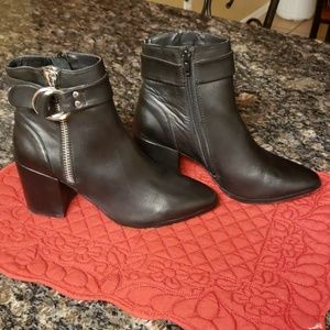 Steven Madden Black boots